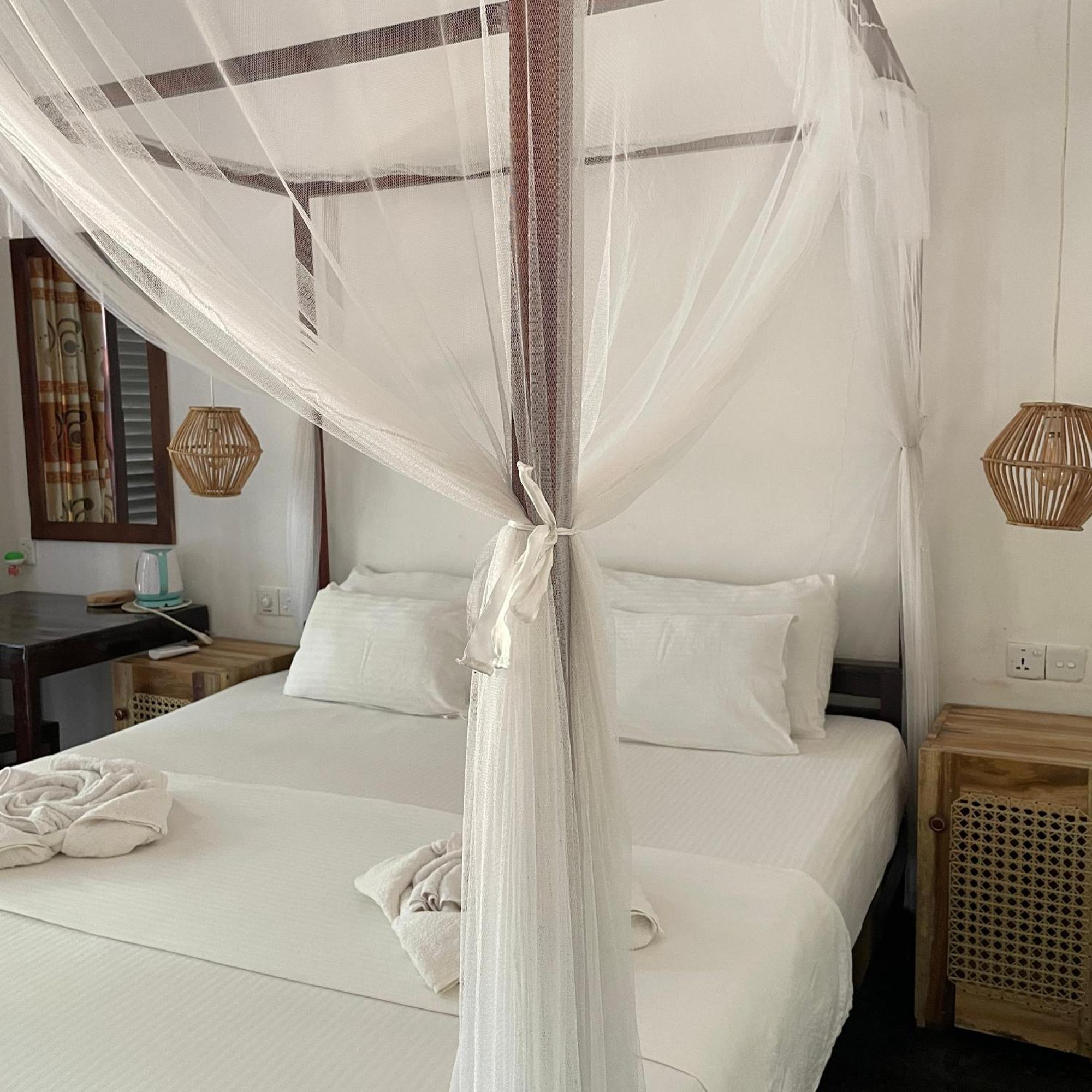 Auberge de jeunesse Agra Arugambay à Baie d'Arugam Extérieur photo
